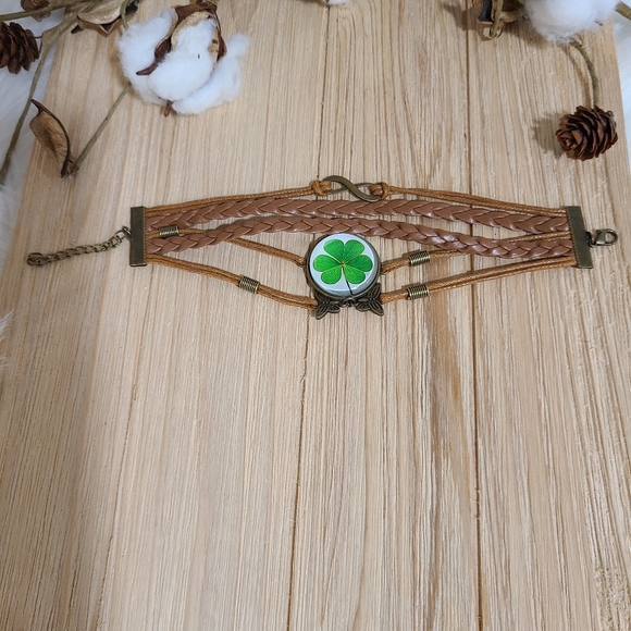 🍀🍀NEW🍀🍀SO PRETTY!! SHAMROCK Leather Bracelet 🍀🍀 - Picture 9 of 13